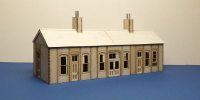 B 70-21 O gauge Early 20th century country Railway Station type 1
